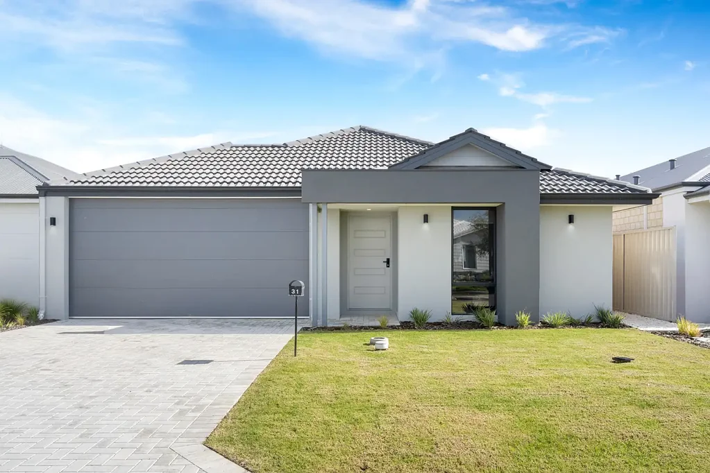 Geographe 4 Bedroom Effortless Style, Everyday Comfort
