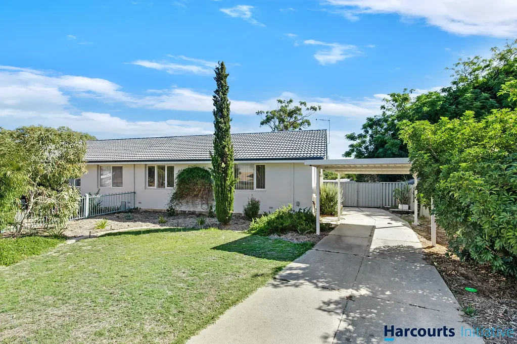 19 Manolas Way, Girrawheen, WA 6064