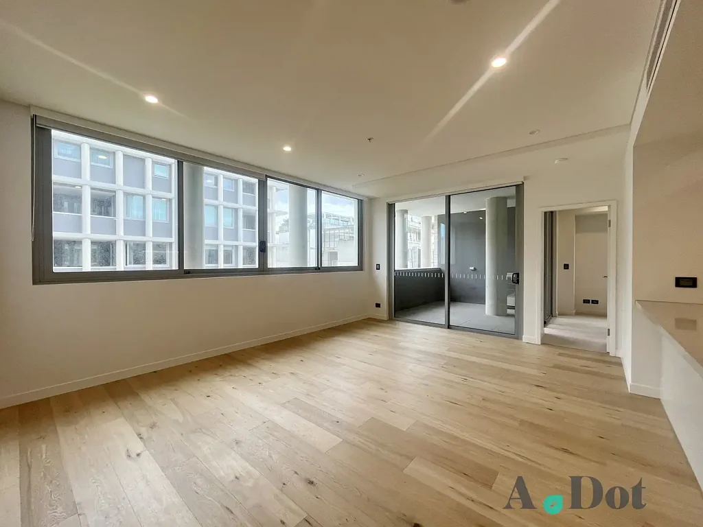 Luxurious 2 bedrooms apartment in The Rothschild