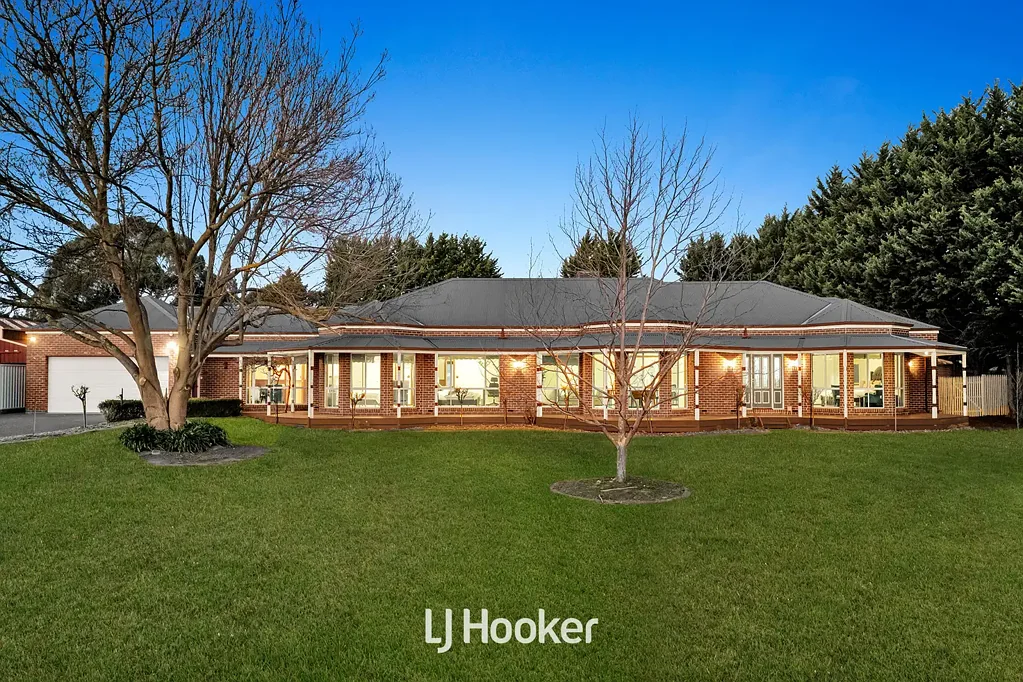 Narre Warren North 4 Bedroom Elegance, Space & Versatility in an Exclusive Narre Warren North Pocket.