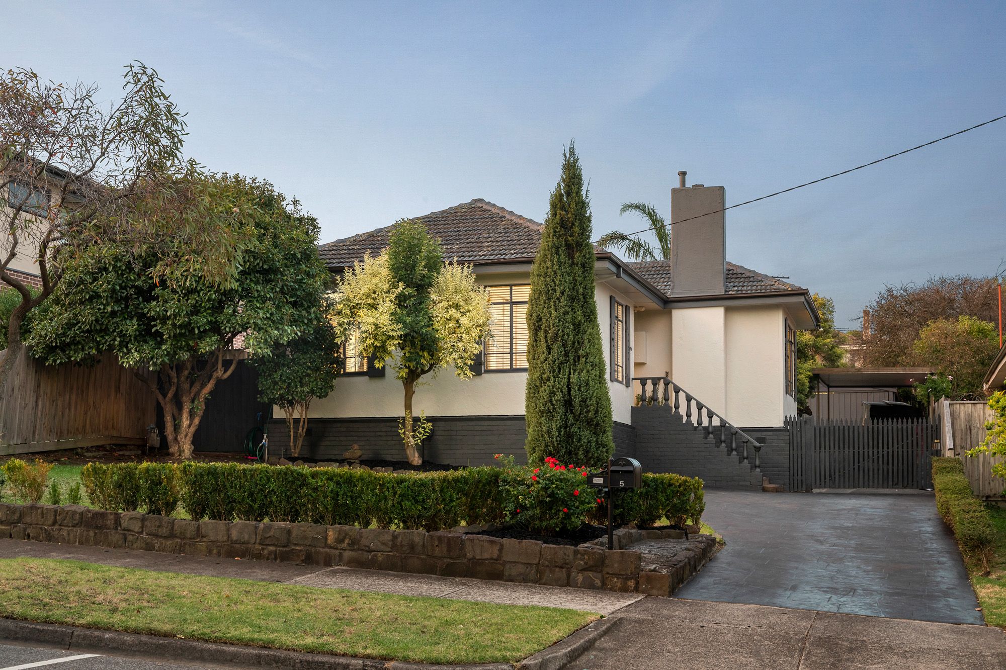 5 TUDOR ST, BURWOOD VIC 3125, 0部屋, 0バスルーム, House