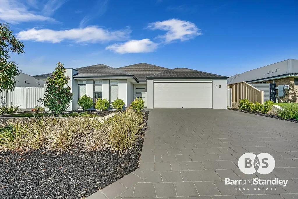 10 Kanalla Avenue, Millbridge, WA 6232