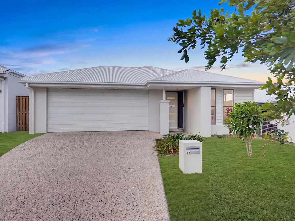 Park Ridge 4कमरा Modern Family Living in a Peaceful Park Ridge Pocket