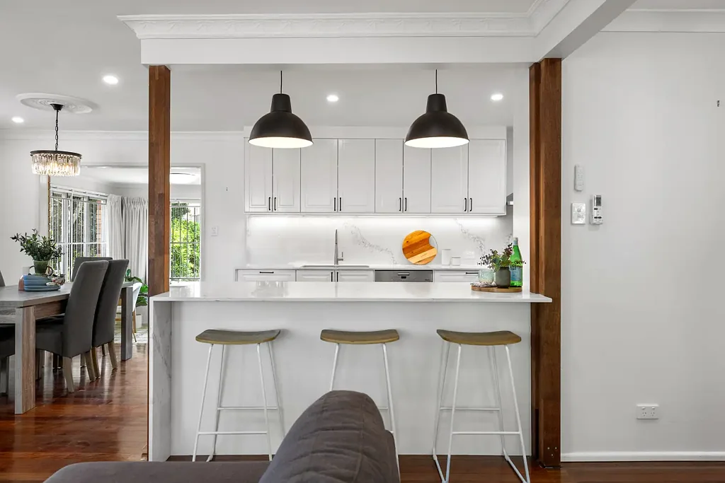 Geebung 3બેડરૂમ Modern Comfort Meets Everyday Convenience