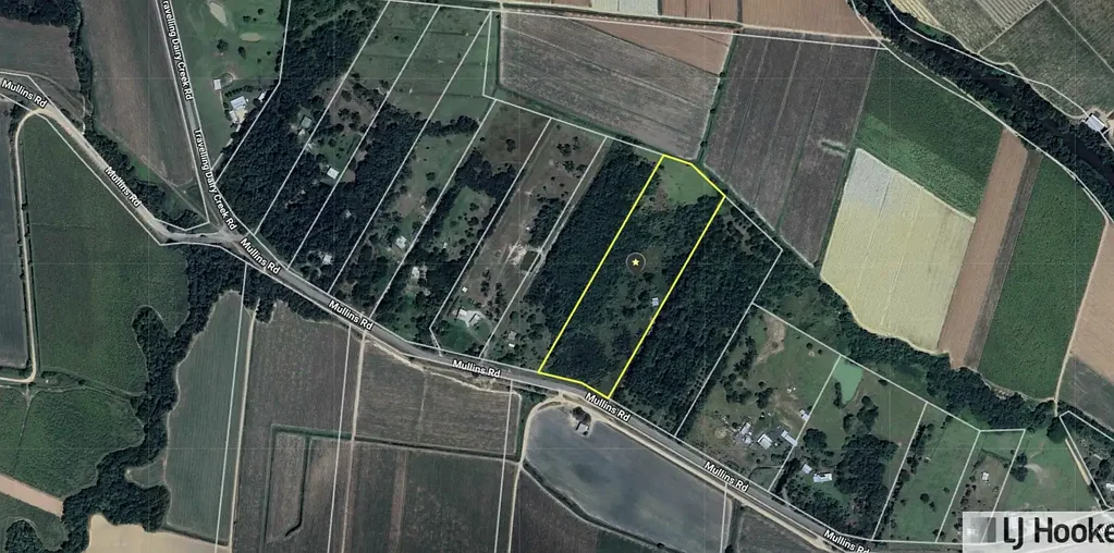 Jarra Creek  Peaceful Setting Just 15 Minutes from Tully