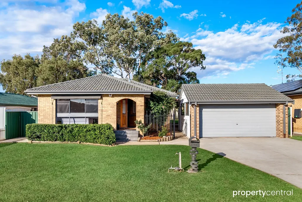 30 Grazier Crescent, Werrington Downs, NSW 2747