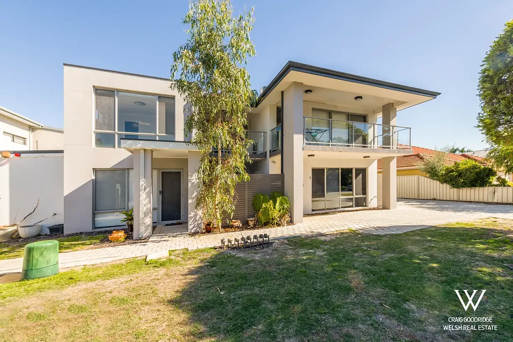 Cloverdale 2房  STYLISH APARTMENT