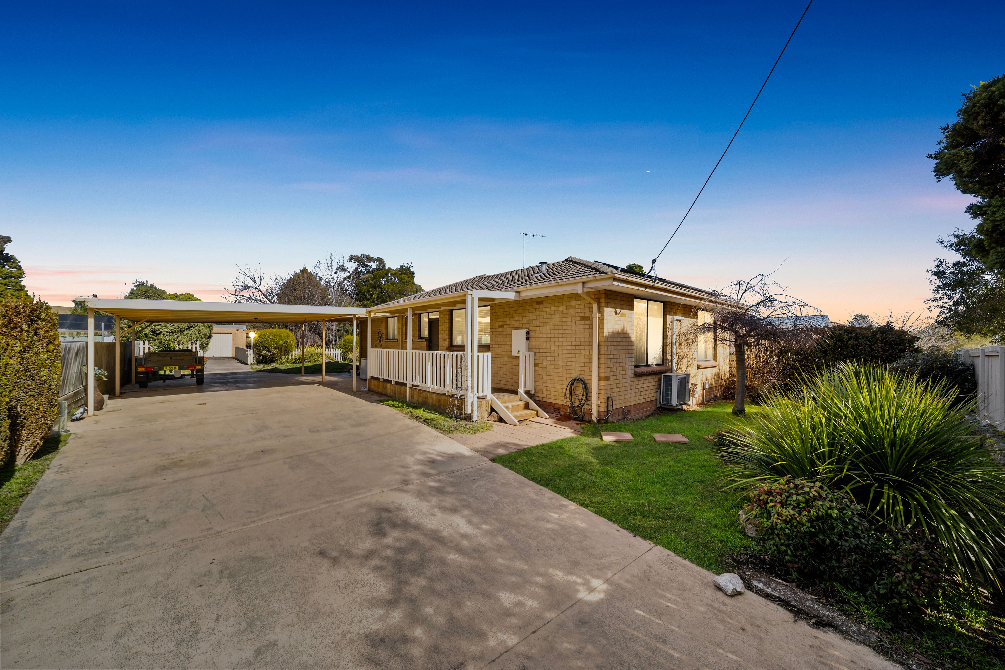 14 ELIZABETH CR, QUEANBEYAN EAST NSW 2620, 0房, 0浴, House