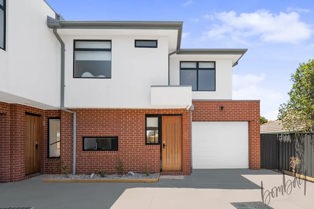 Craigieburn 3 Slaapkamer Brand New Luxury townhouse in the most sought after location!