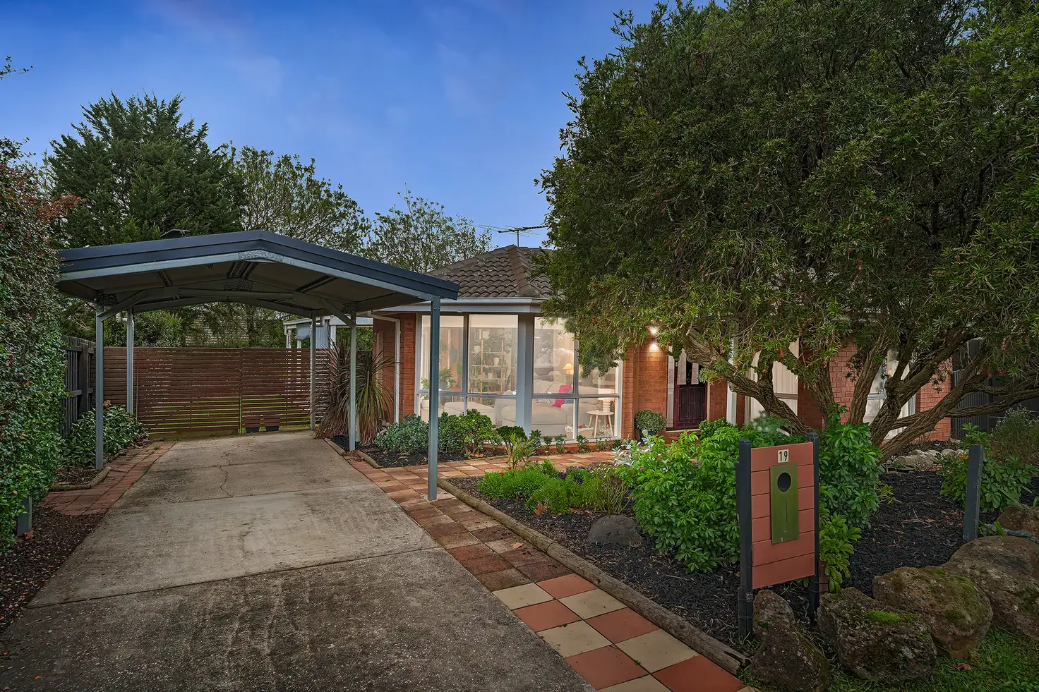 19 Archer Close, Lilydale, VIC 3140, 3 slaapkamers, 2 badkamers, House