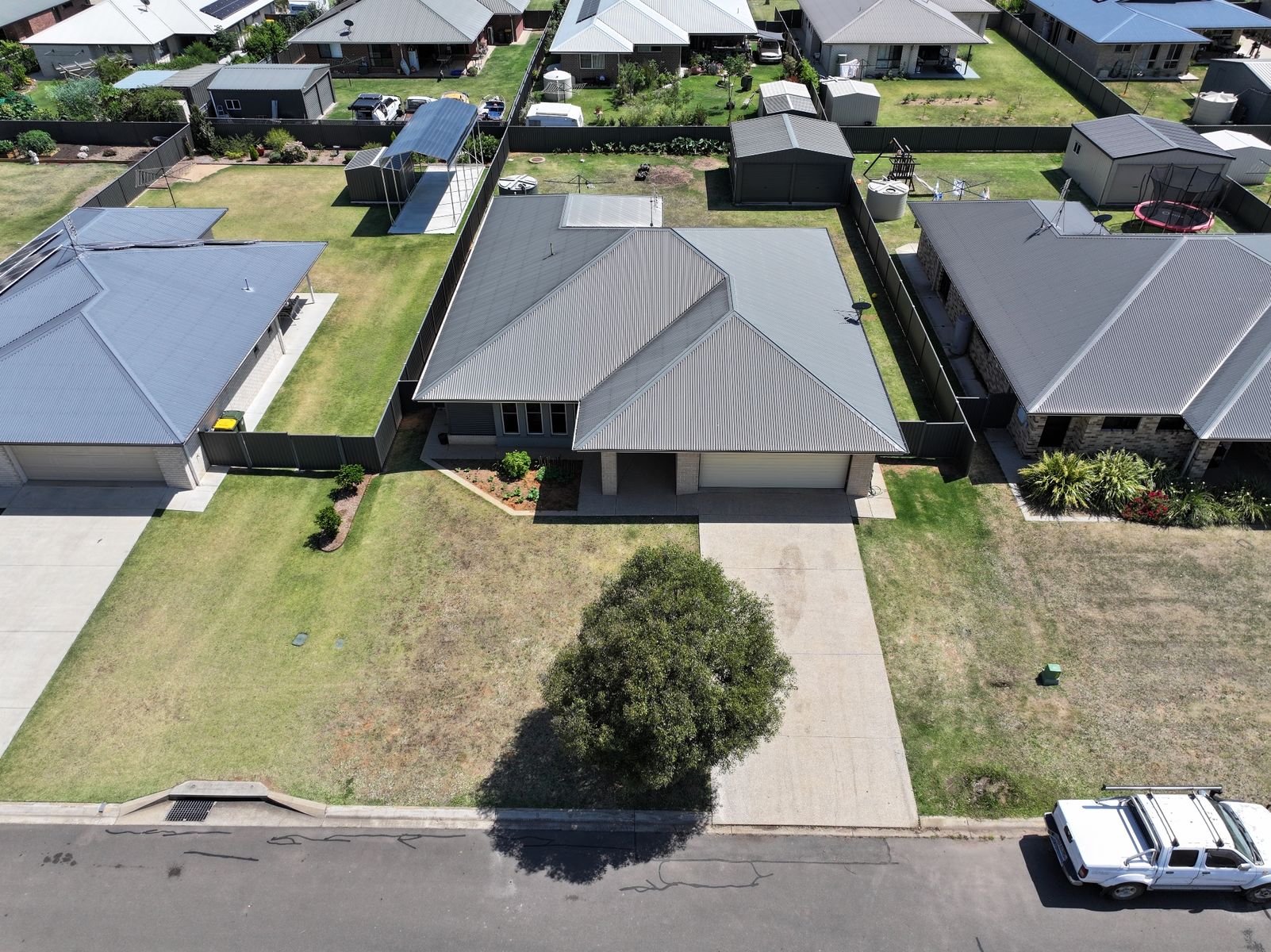 15 CAMERON ST, CHINCHILLA QLD 4413, 0房, 0浴, House