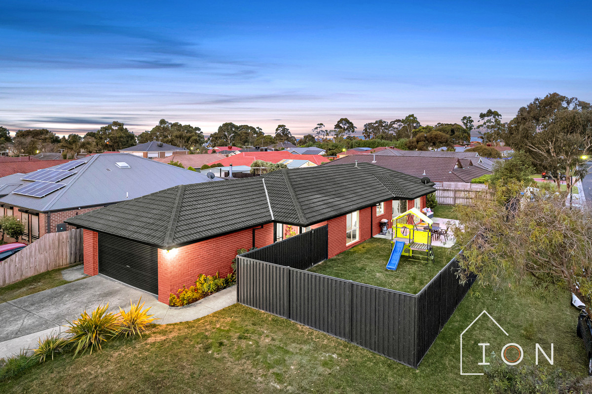 28 BROOKLAND GREENS BVD, CRANBOURNE VIC 3977, 0 chambres, 0 salles de bain, House