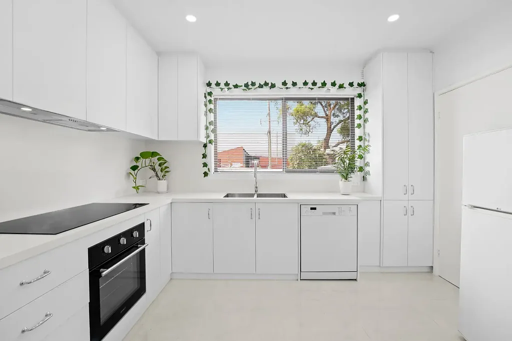 Clayton 3 Slaapkamer Ideal for First Home Buyers or Investors in a Convenient Clayton Location