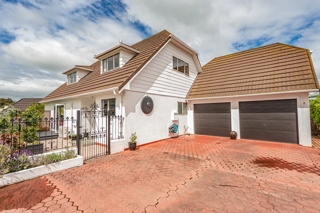 1 Iwiroa Terrace, Durie Hill, Manawatu / Whanganui