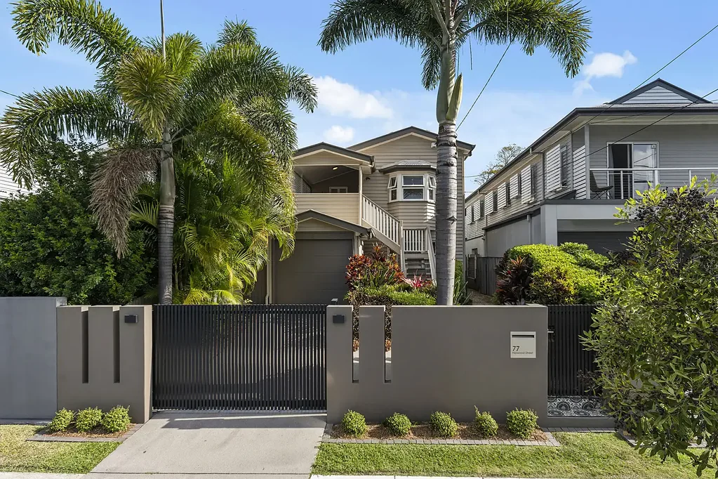 Norman Park 4 Bedroom Versatile Family Living in a Sought-After Norman Park Setting