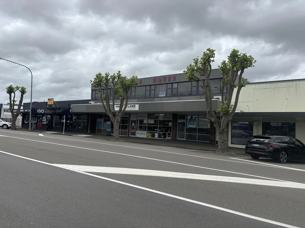Levin Quality Commercial Premises With Dual Access & On-Site Parking
