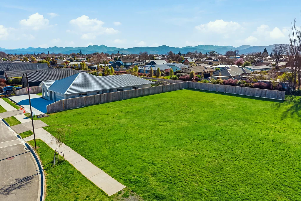 Redwoodtown  A rare opportunity on Wai Iti Avenue