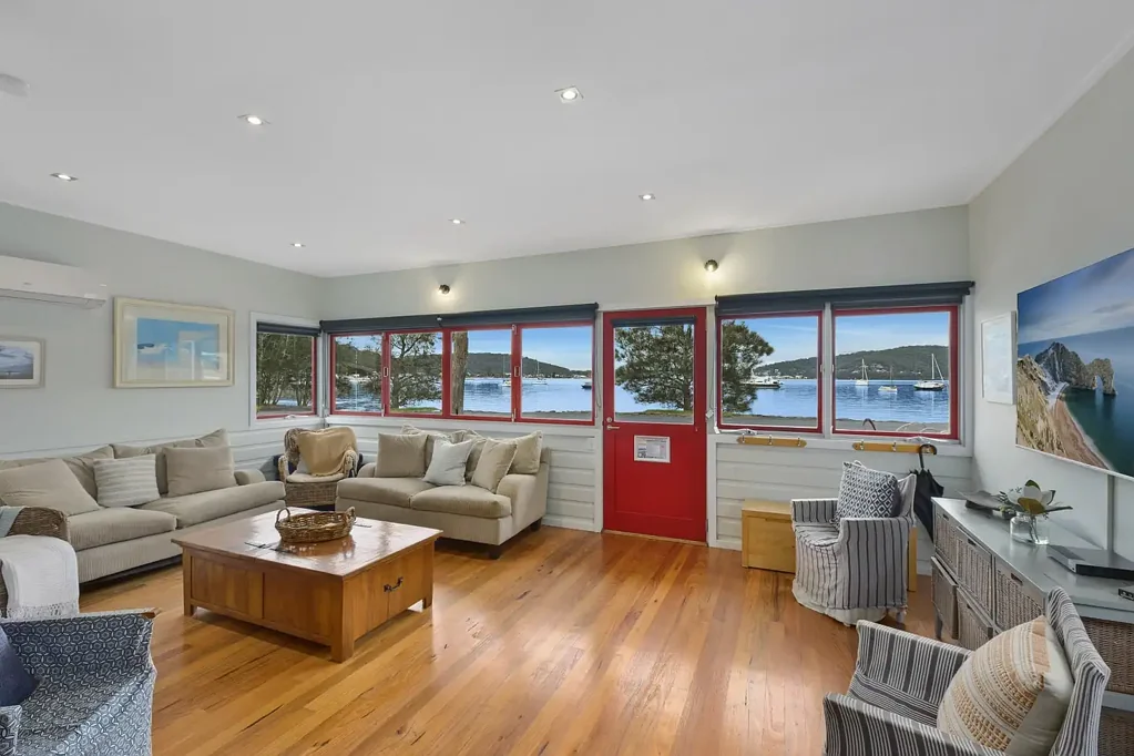 Pretty Beach 2 Bedroom Welcome to Baywatch - Relaxed Waterside Living with Postcard Views.