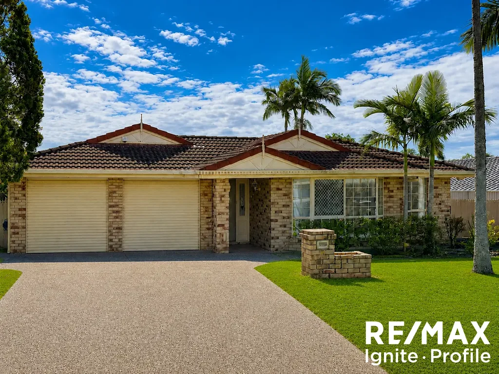 CHARMING FAMILY HOME IN MIDDLE PARK