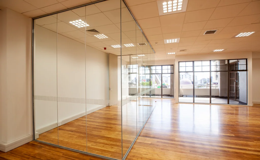 Eden Terrace Polished Office in Theta House