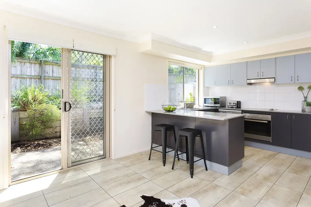 Modern and Spacious 3 bedroom townhouse