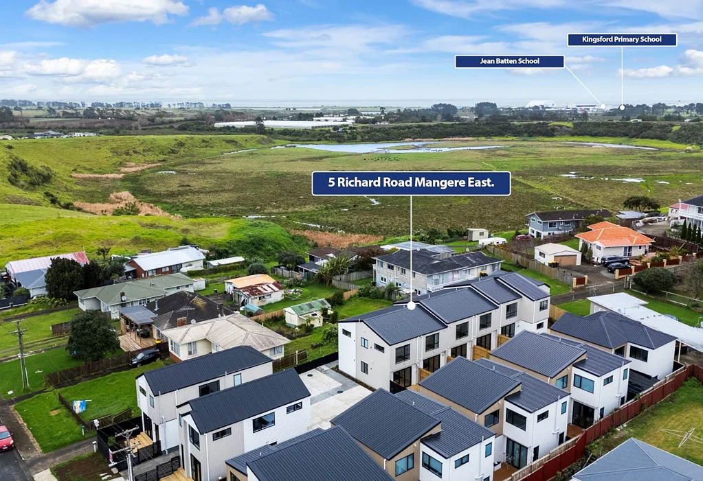 Mangere 2 Bedroom Modern Living with Space, Convenience & Elegance