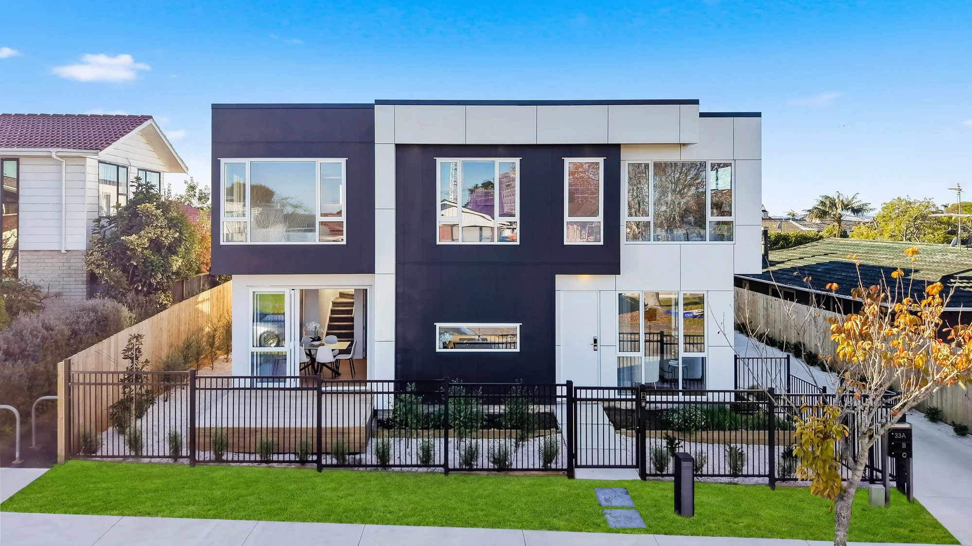 Bucklands Beach 4房  Sea Views & Walk to Top Schools