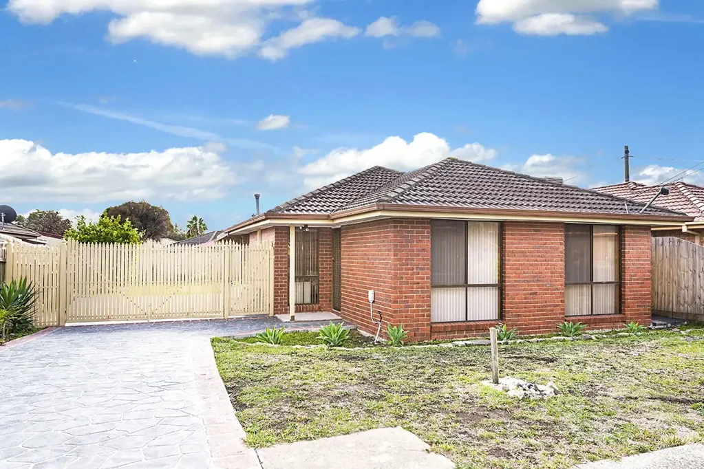 Perfect Location **APPLY FOR THIS PROPERTY NOW**