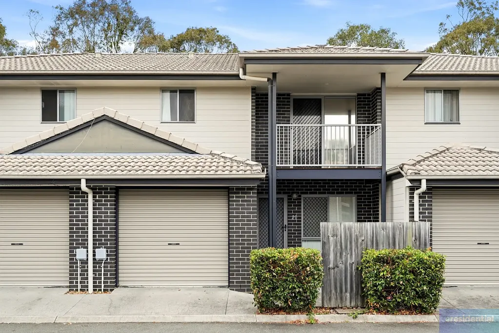 Eagleby 3침실 Affordable Townhouse Opportunity with Strong Rental Appeal