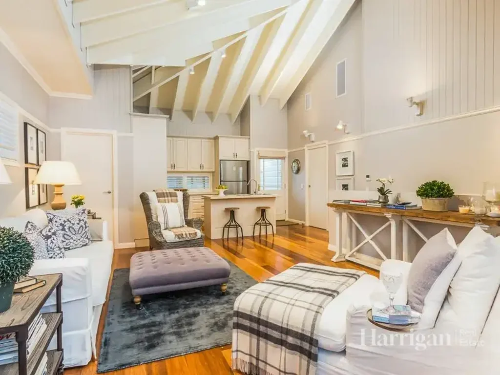 Sophisticated Hamptons Style with Effortless Inner-City Living