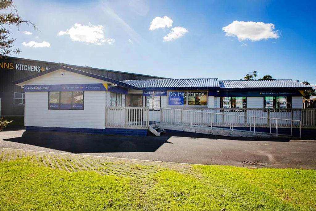 Kumeu STANDALONE OFFICE WITH HIGH VISIBILITY