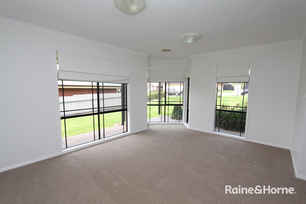 20 DOBELL PL, LLOYD NSW 2650, 0房, 0浴, House