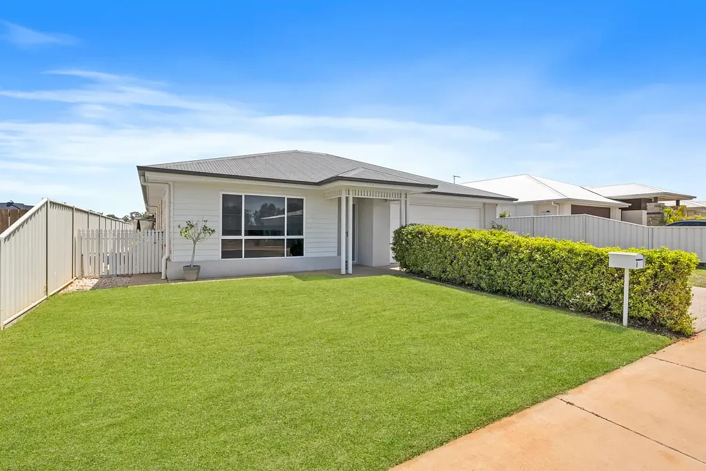 8 Longford Street, Emerald, QLD 4720