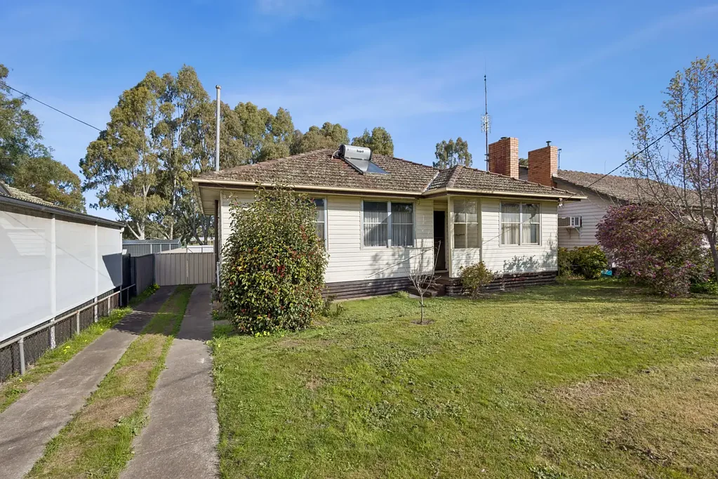 39 MacKenzie Street West, Golden Square, VIC 3555