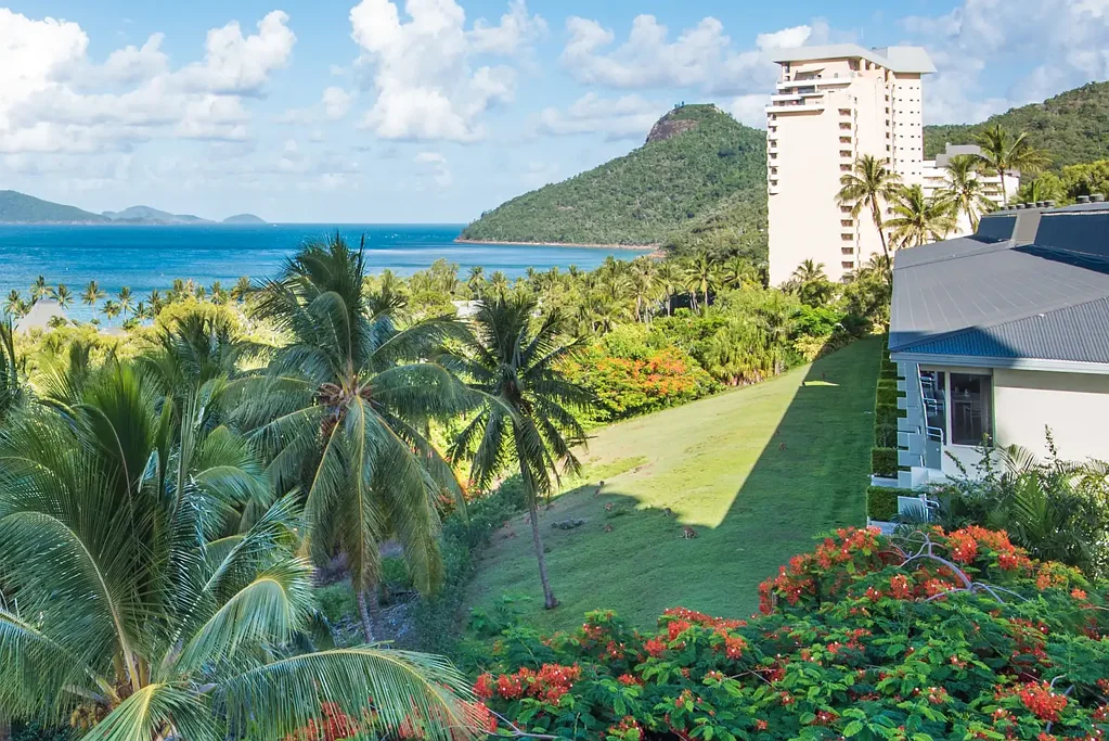 Whitsundays 2房  Stunning Ground Floor Apartment With Ocean View Entertainment Area!