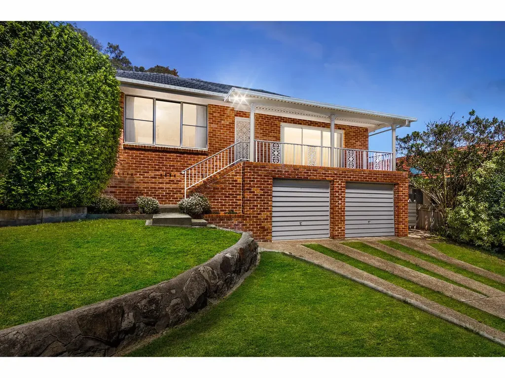 COMFORTABLE HOME WITH MULTIPLE LIVING AREAS AND GREAT STORAGE