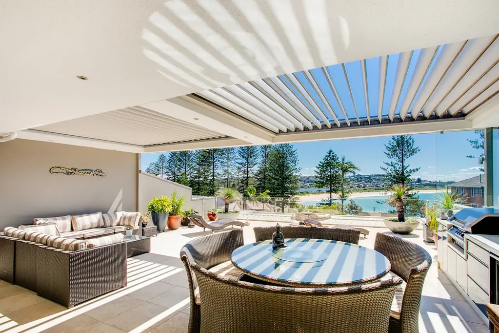 Expansive 331sqm Penthouse with North Facing Terrace and Direct Ocean Views