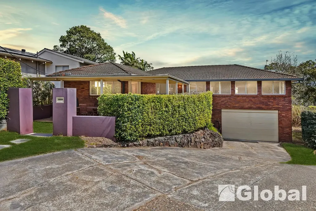 Warners Bay 4ਬੈੱਡਰੂਮ Family Home in Beautiful Street