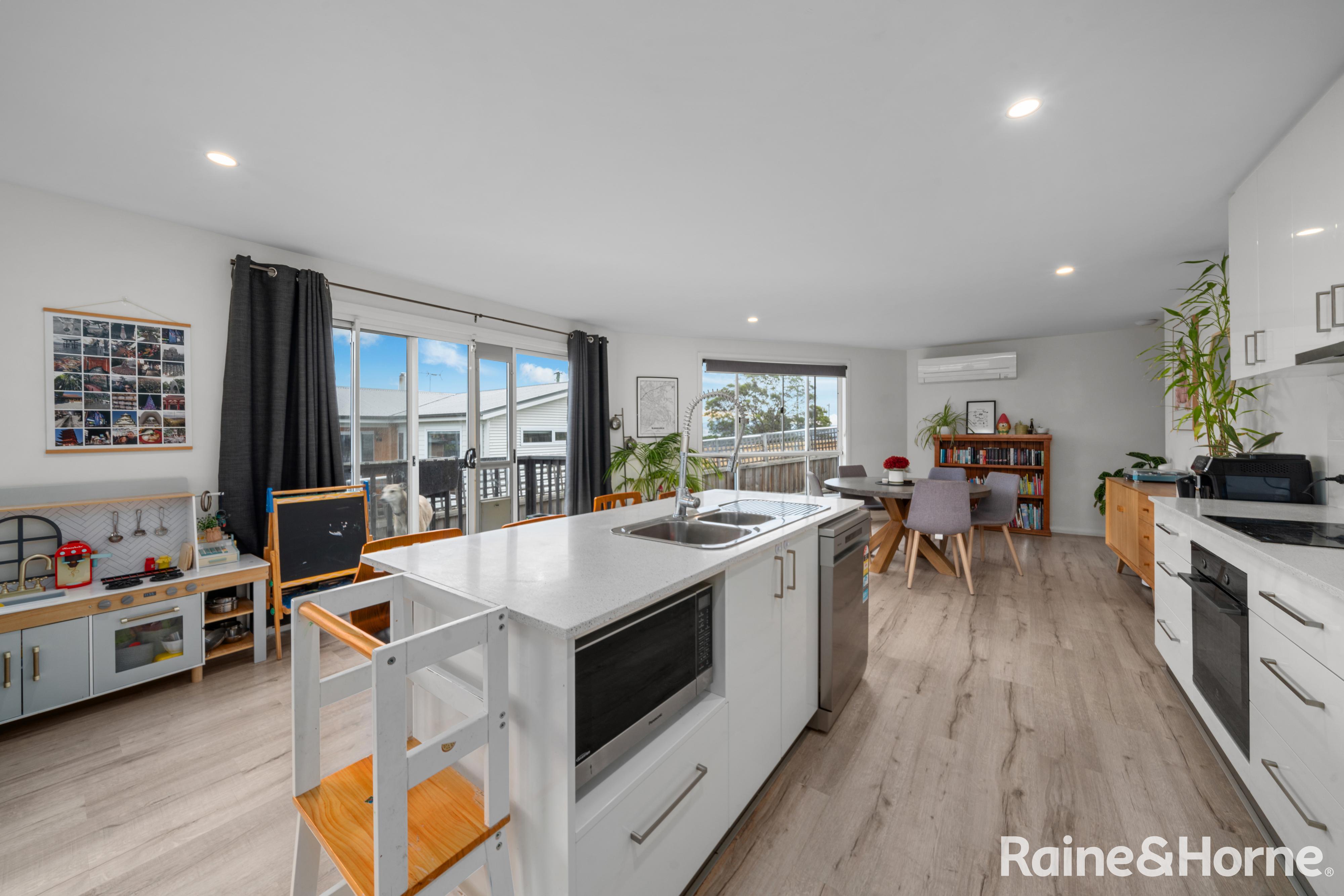 UNIT 1 25 ASHGROVE CR, OLD BEACH TAS 7017, 0 Kuwarto, 0 Banyo, Townhouse