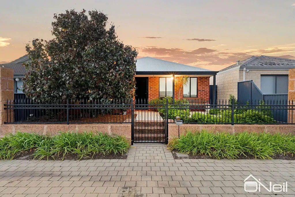 Byford 3房  INCREDIBLE VALUE - ACROSS FROM PARK