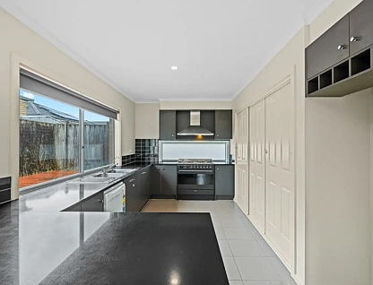 9 Elysian Place, Cranbourne West, South East Melbourne, 4 ਕਮਰੇ, 2 ਬਾਥਰੂਮ, House