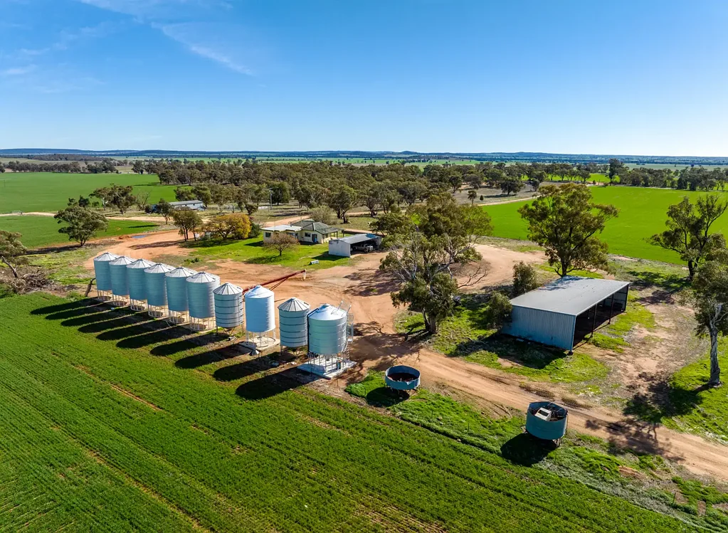 'Glenyarren' 8482 Newell Highway, Beckom, NSW 2665