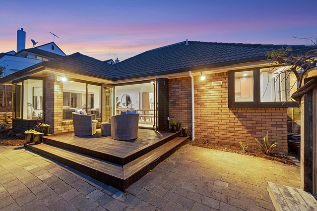21A Rutherford Terrace, Meadowbank, Auckland City