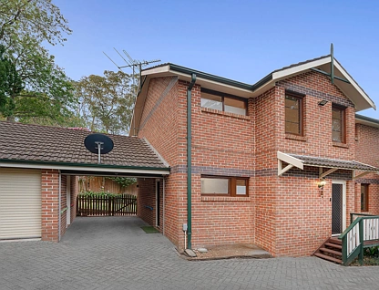 2/28 Campbell Avenue, Normanhurst, Upper North Shore, 3 habitaciones, 2 baños, Townhouse