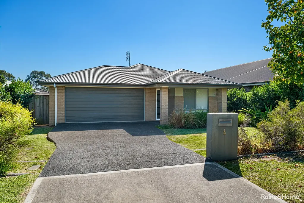 6 Yellena Road, Fletcher, NSW 2287