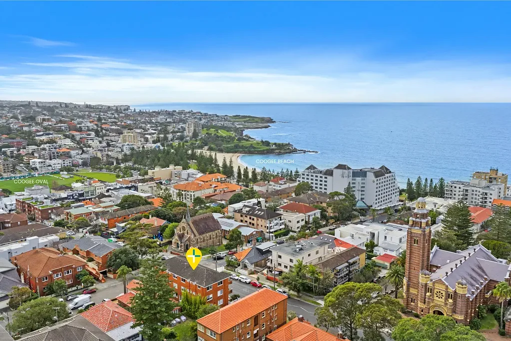 Coogee 3कमरा Spacious Beachside Garden Apartment in Prime Location. Great Investment/Home Buy