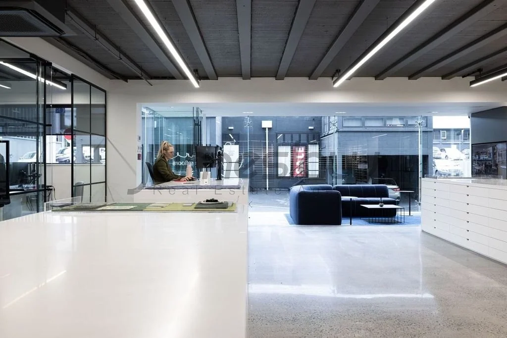 Parnell High Spec Office/Showroom 272m2 + 6 Parks