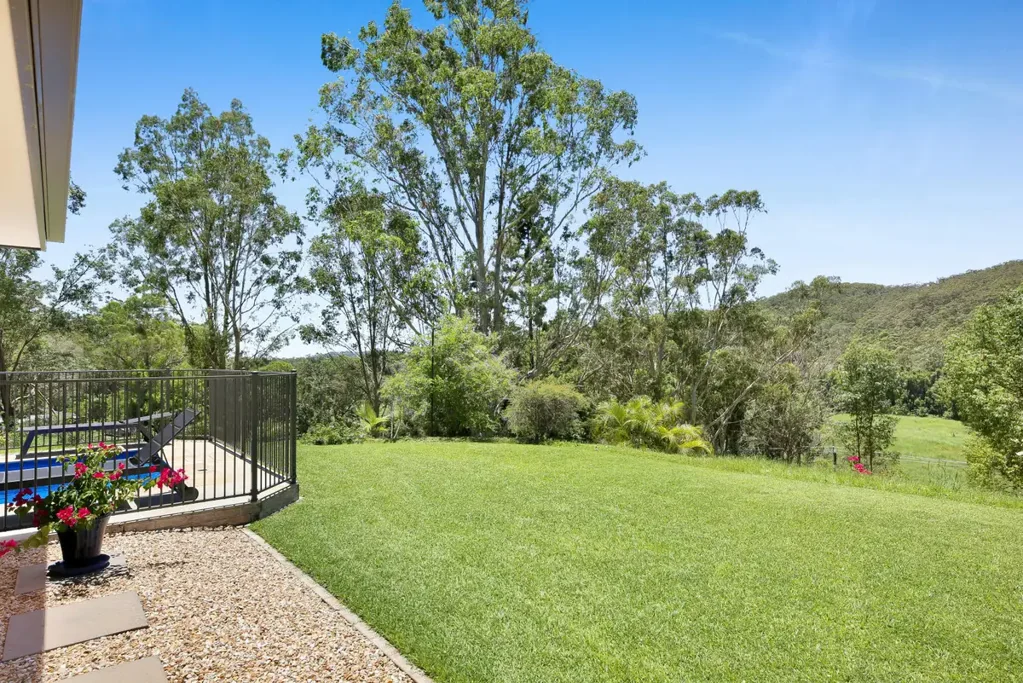 Currumbin Valley 4房  Please call to arrange a private inspection