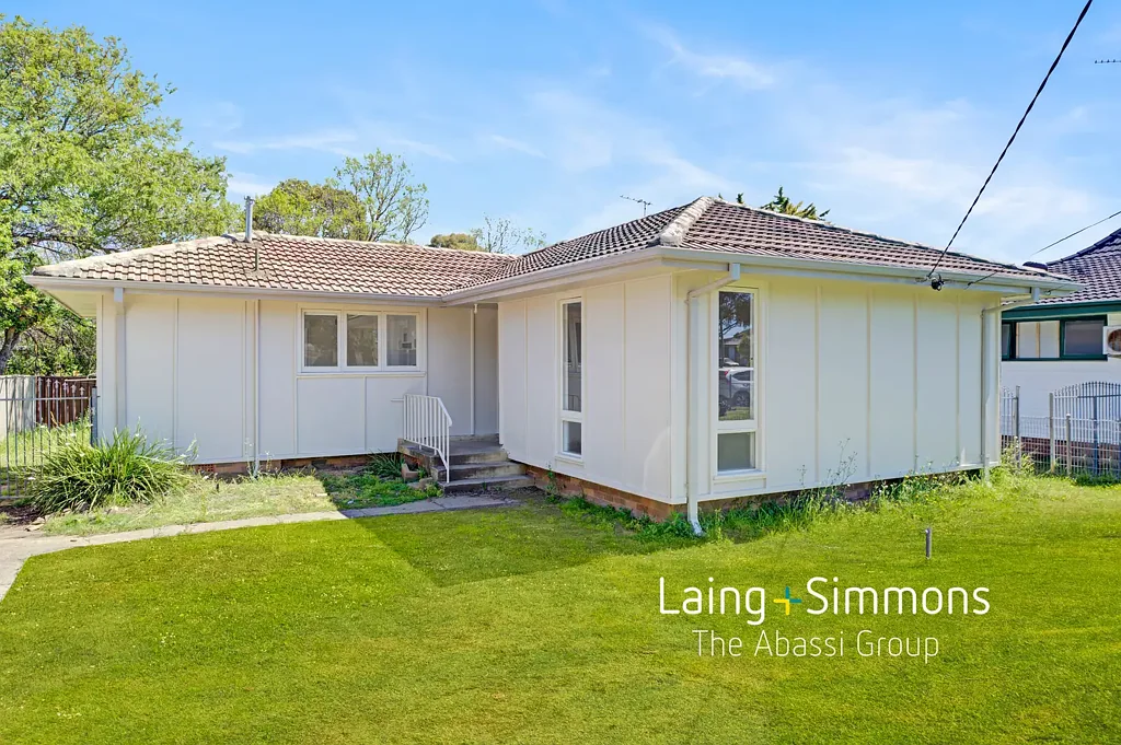 Comfortable Family Living In a Quiet Location!