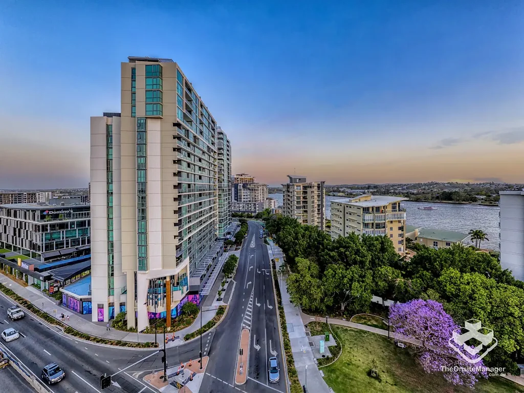 Hamilton 1침실 Level 5 Riverside - One Bed, One Bath & One Car with River & City Views!